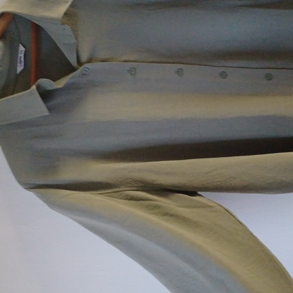 Cisono the woven collection Oversized button shirt Sage Blouse - Picture 3 of 6